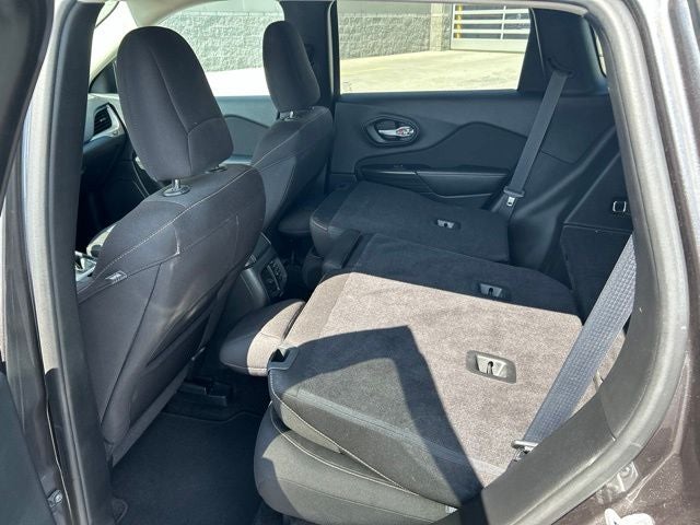 2016 Jeep Cherokee Altitude