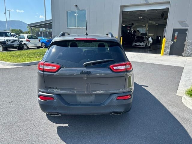 2016 Jeep Cherokee Altitude