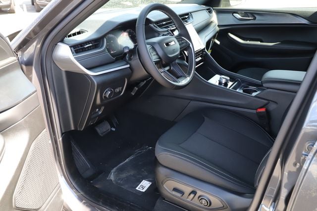 2026 Jeep Grand Cherokee GRAND CHEROKEE LAREDO X 4X4