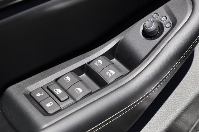2026 Jeep Grand Cherokee GRAND CHEROKEE LAREDO X 4X4