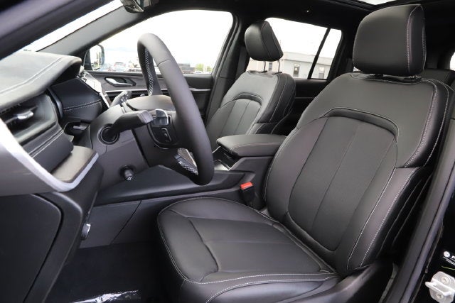 2027 Jeep Grand Cherokee GRAND CHEROKEE LIMITED RESERVE 4X4