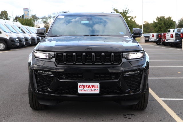 2027 Jeep Grand Cherokee GRAND CHEROKEE LIMITED RESERVE 4X4