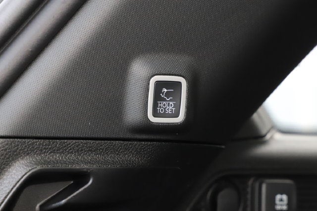 2027 Jeep Grand Cherokee GRAND CHEROKEE LIMITED RESERVE 4X4