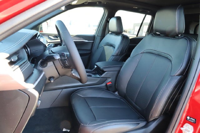2027 Jeep Grand Cherokee GRAND CHEROKEE LIMITED RESERVE 4X4