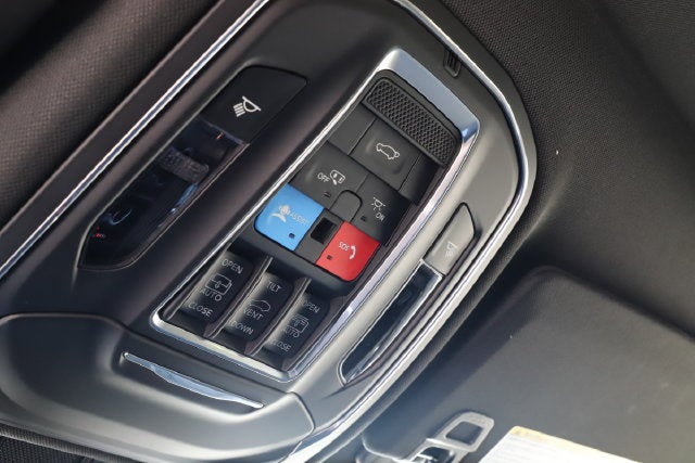 2027 Jeep Grand Cherokee GRAND CHEROKEE LIMITED RESERVE 4X4