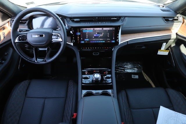 2027 Jeep Grand Cherokee GRAND CHEROKEE SUMMIT 4X4
