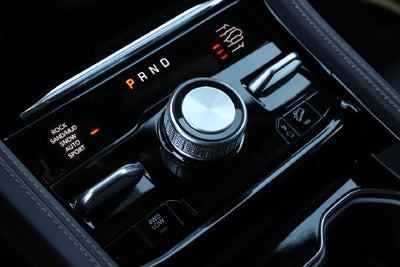 2027 Jeep Grand Cherokee GRAND CHEROKEE SUMMIT 4X4