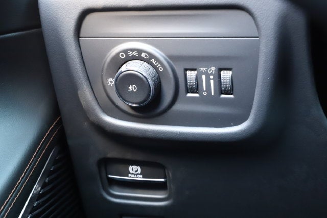 2027 Jeep Grand Cherokee GRAND CHEROKEE SUMMIT 4X4
