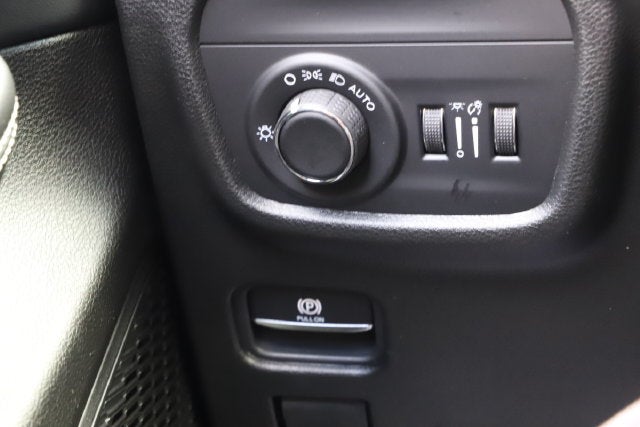 2027 Jeep Grand Cherokee GRAND CHEROKEE L LAREDO X 4X4