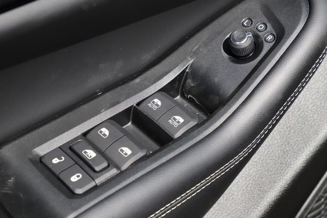 2026 Jeep Grand Cherokee GRAND CHEROKEE L LAREDO X 4X4