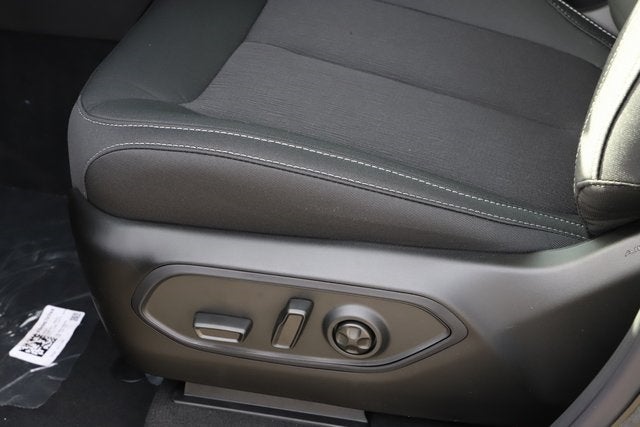 2025 Jeep Grand Cherokee GRAND CHEROKEE L LAREDO X 4X4