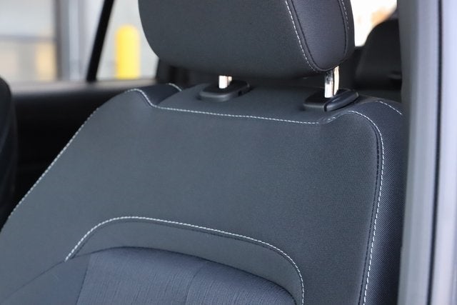 2025 Jeep Grand Cherokee GRAND CHEROKEE L LAREDO X 4X4