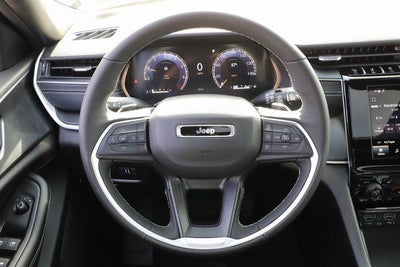 2025 Jeep Grand Cherokee GRAND CHEROKEE L LAREDO X 4X4