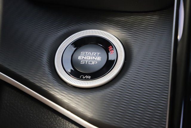 2025 Jeep Grand Cherokee GRAND CHEROKEE L LAREDO X 4X4