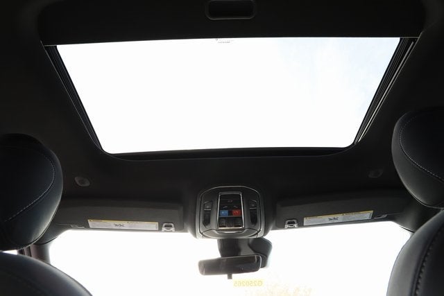 2025 Jeep Grand Cherokee GRAND CHEROKEE L LAREDO X 4X4