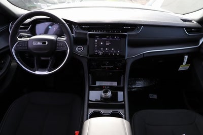 2025 Jeep Grand Cherokee GRAND CHEROKEE L LAREDO X 4X4