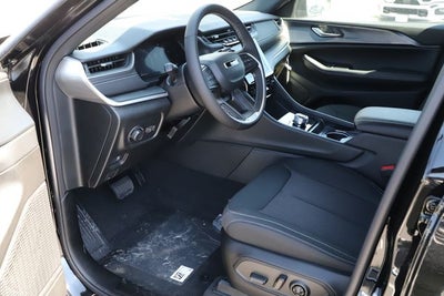 2026 Jeep Grand Cherokee GRAND CHEROKEE L LAREDO X 4X4
