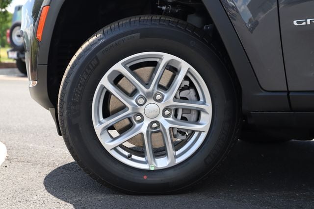2026 Jeep Grand Cherokee GRAND CHEROKEE L LAREDO X 4X4