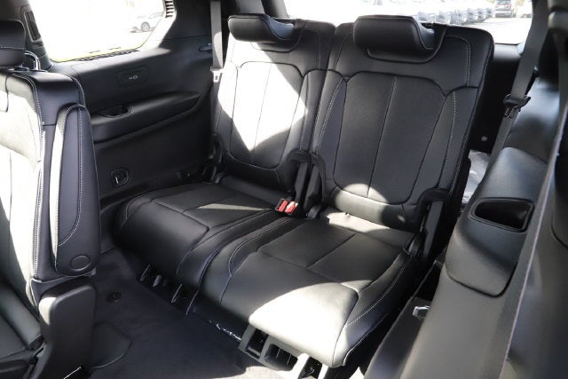 2027 Jeep Grand Cherokee GRAND CHEROKEE L LIMITED RESERVE 4X4