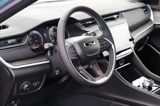 2027 Jeep Grand Cherokee GRAND CHEROKEE L LIMITED RESERVE 4X4