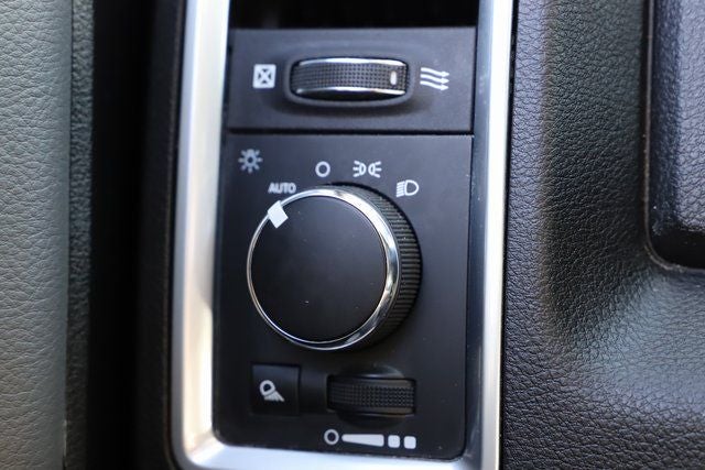 2024 RAM 1500 Classic SLT Quad Cab 4x4 6'4' Box