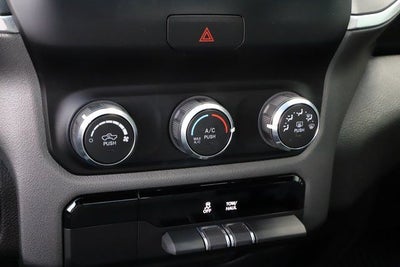 2024 RAM 1500 Big Horn Crew Cab 4x4 5'7' Box