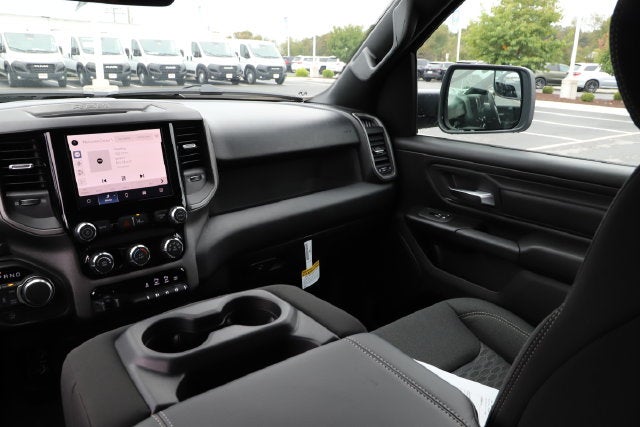 2027 RAM Ram 1500 RAM 1500 TRADESMAN CREW CAB 4X4 5'7' BOX