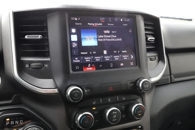 2022 RAM 1500 Big Horn Quad Cab 4x4 6'4' Box