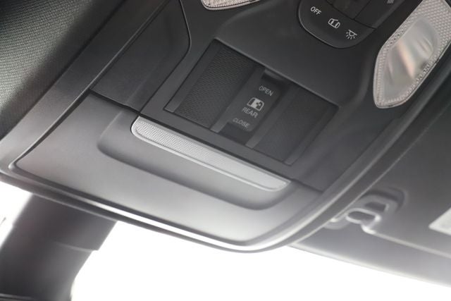 2022 RAM 1500 Big Horn Quad Cab 4x4 6'4' Box