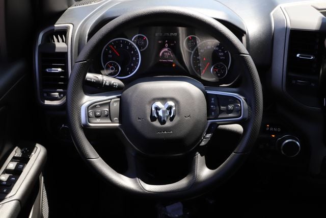 2026 RAM Ram 1500 RAM 1500 TRADESMAN CREW CAB 4X4 5'7' BOX
