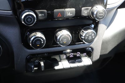 2026 RAM Ram 1500 RAM 1500 TRADESMAN CREW CAB 4X4 5'7' BOX