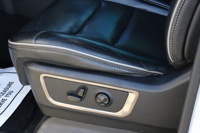 2019 RAM 1500 Limited Crew Cab 4x4 5'7' Box