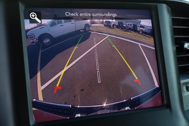 2020 RAM 1500 Laramie Crew Cab 4x4 5'7' Box