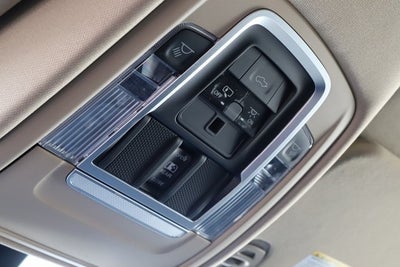 2020 RAM 1500 Laramie Crew Cab 4x4 5'7' Box