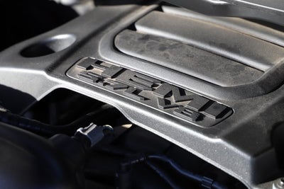 2020 RAM 1500 Laramie Crew Cab 4x4 5'7' Box