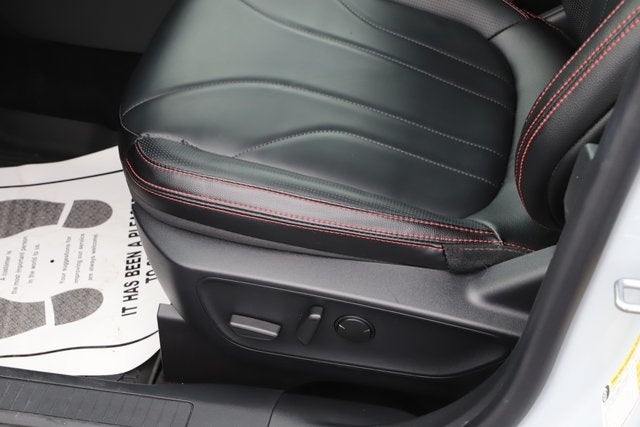 2025 Ford Escape ST-Line Elite