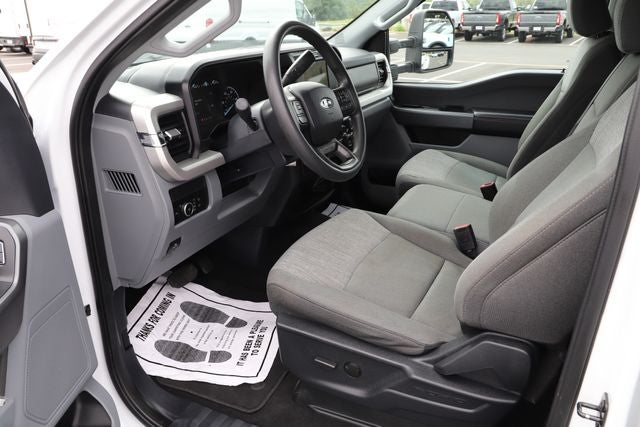 2025 Ford F-350 XLT