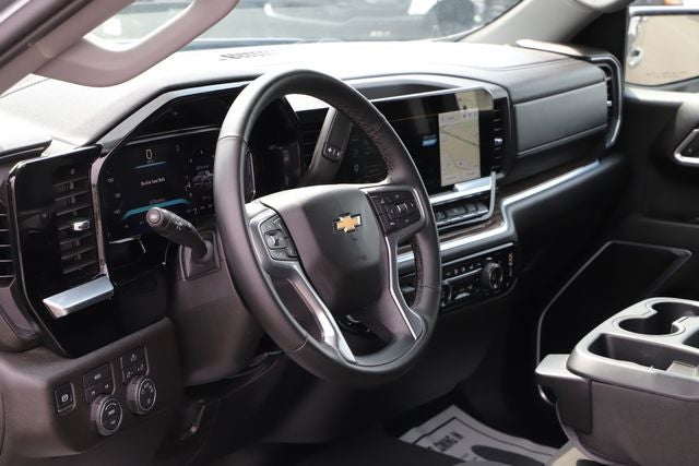 2026 Chevrolet Silverado 1500 4WD Crew Cab Standard Bed LT