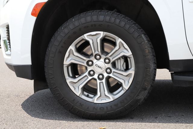 2024 GMC Yukon XL 4WD SLE