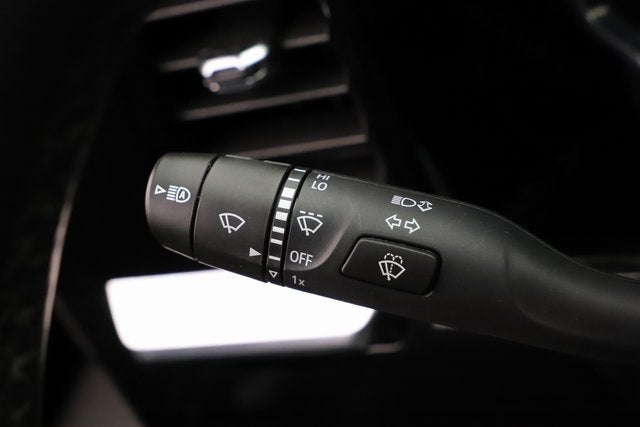 2025 GMC Sierra 1500 4WD Crew Cab Short Box SLT