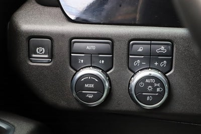 2025 GMC Sierra 1500 4WD Crew Cab Short Box SLT