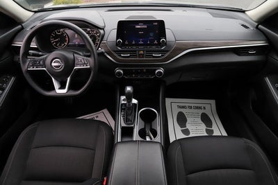 2024 Nissan Altima SV FWD