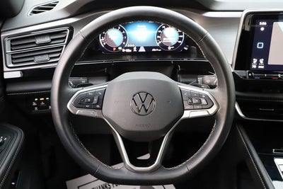 2025 Volkswagen Atlas Cross Sport 2.0T SE w/Technology