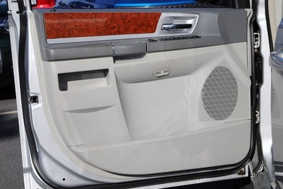 2009 Chrysler Town & Country Touring