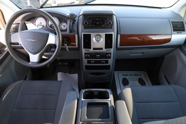 2009 Chrysler Town & Country Touring