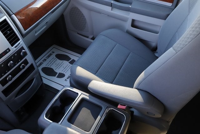 2009 Chrysler Town & Country Touring