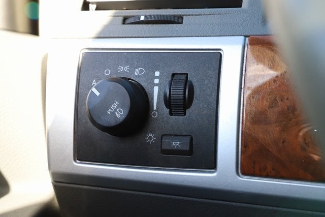 2009 Chrysler Town & Country Touring