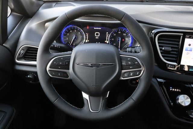 2026 Chrysler Voyager VOYAGER LX