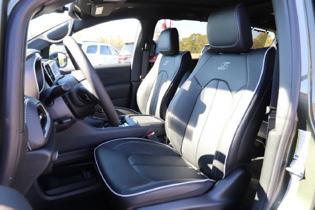 2027 Chrysler Pacifica PACIFICA LIMITED