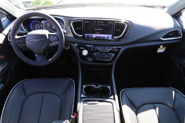 2027 Chrysler Pacifica PACIFICA LIMITED